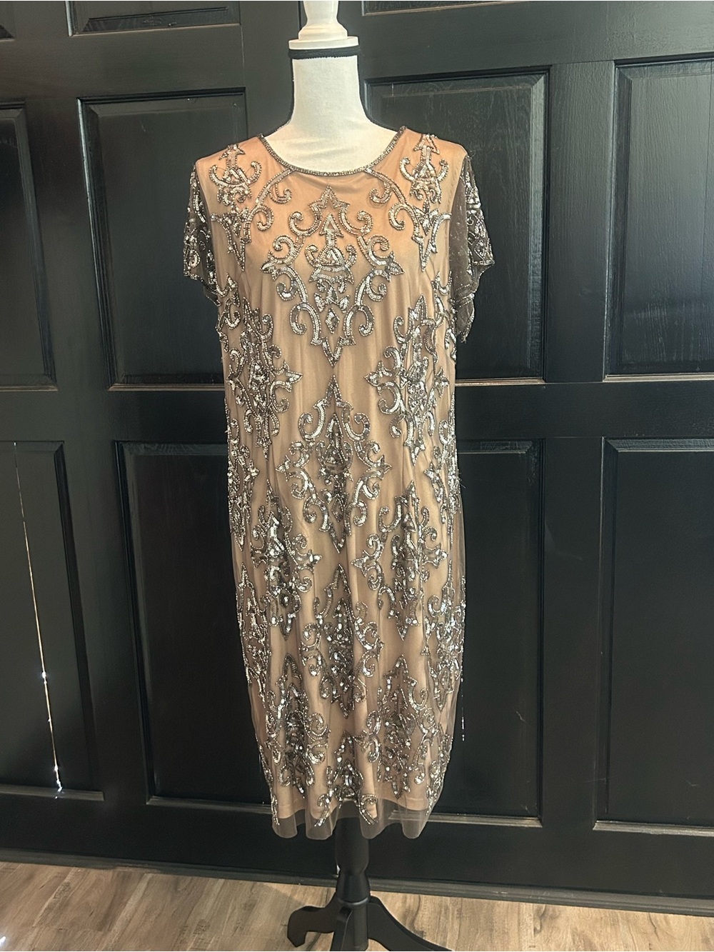 Adrianna Papell Embellished Nude Beaded Short-Sleeve Dress